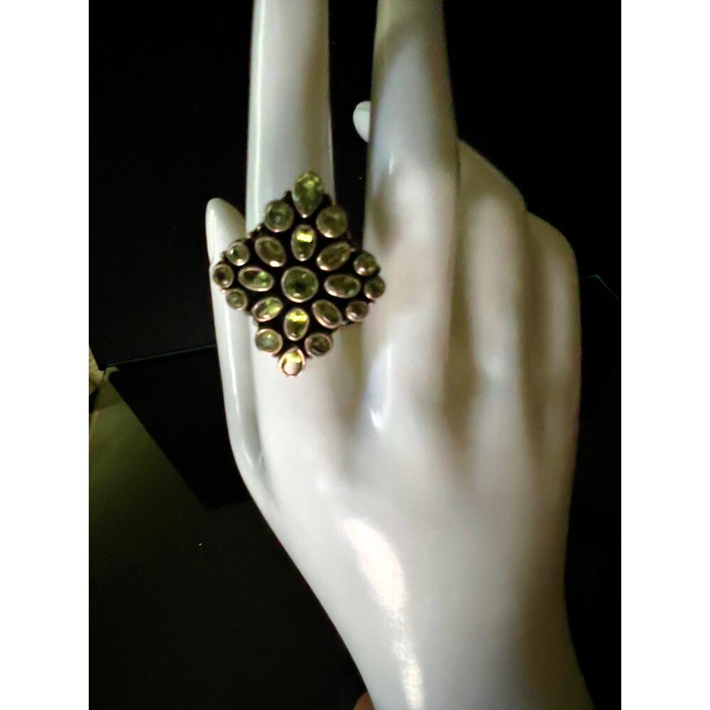 Vintage Artisan Large Natural Peridot Shield Sterling Silver Ring - Picture 13 of 14